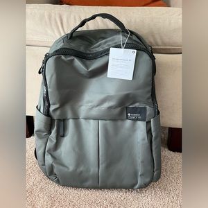 Lululemon Everyday Backpack 2.0 in Black NWT